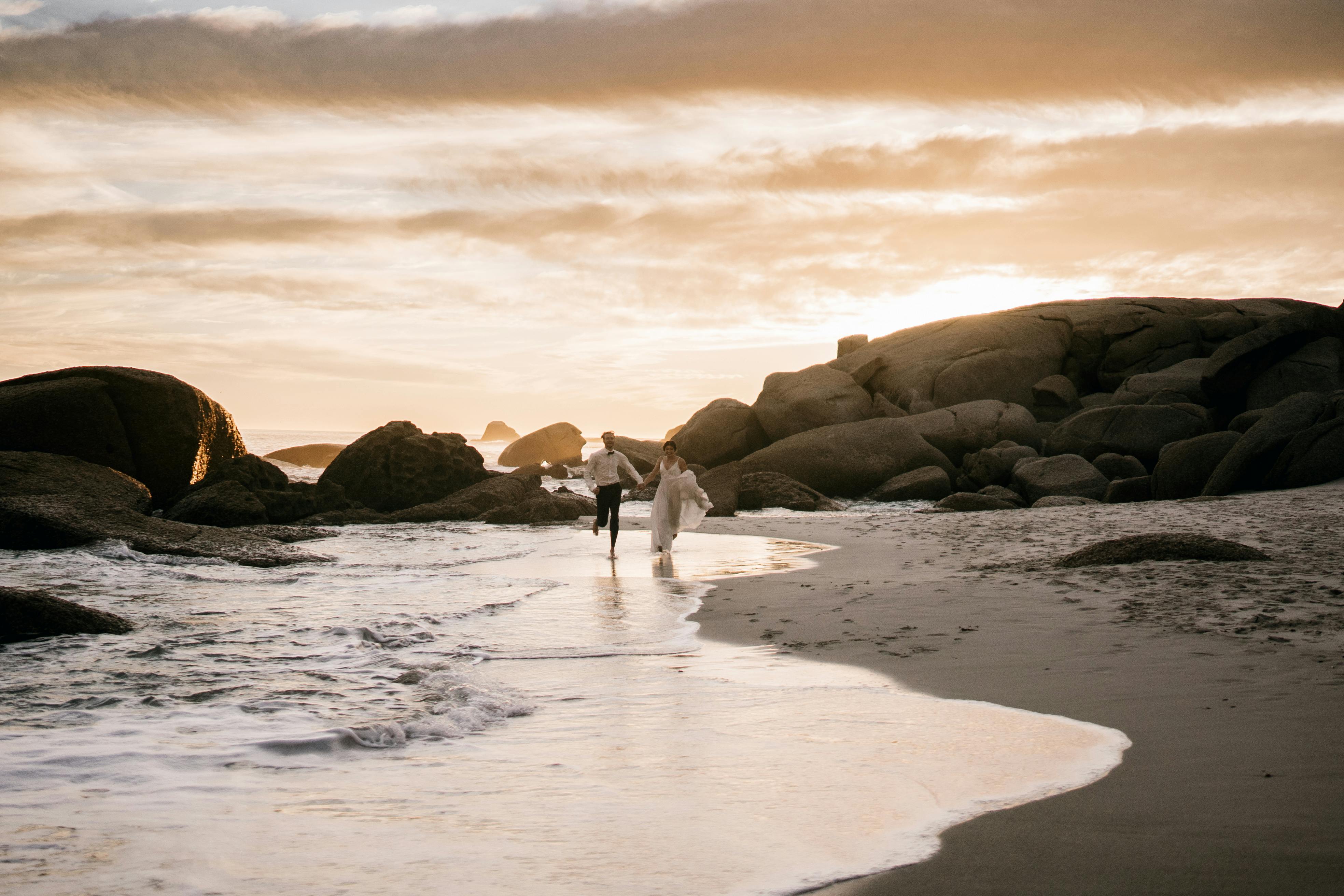 How to Plan a Stress- Free Destination Wedding From Start to Finish With This Easy Timeline